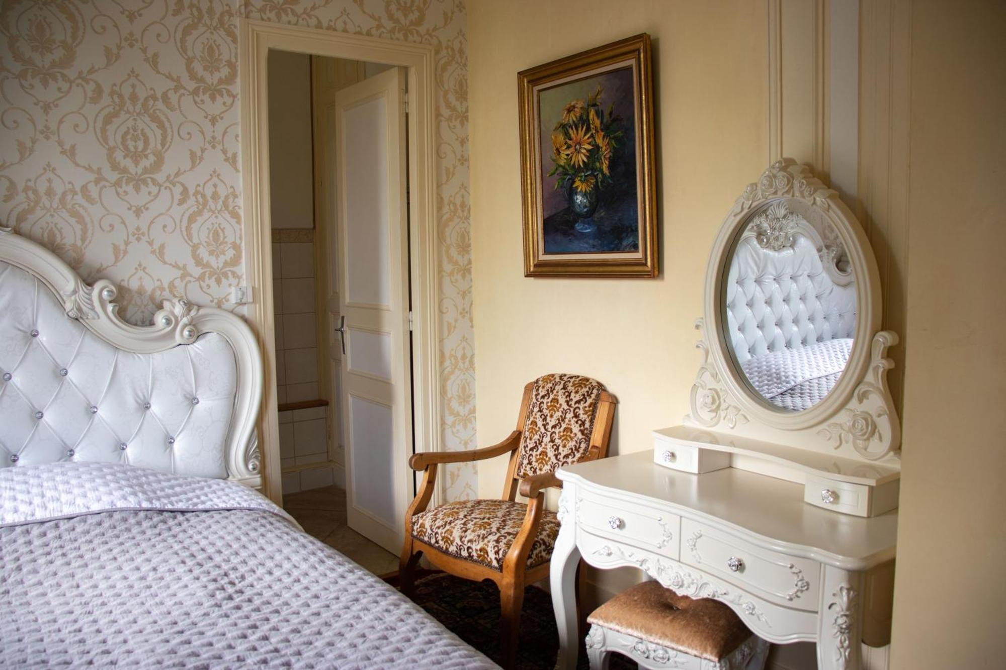 Hotel Le Pavillon De St Agnan Hautefort Exteriér fotografie
