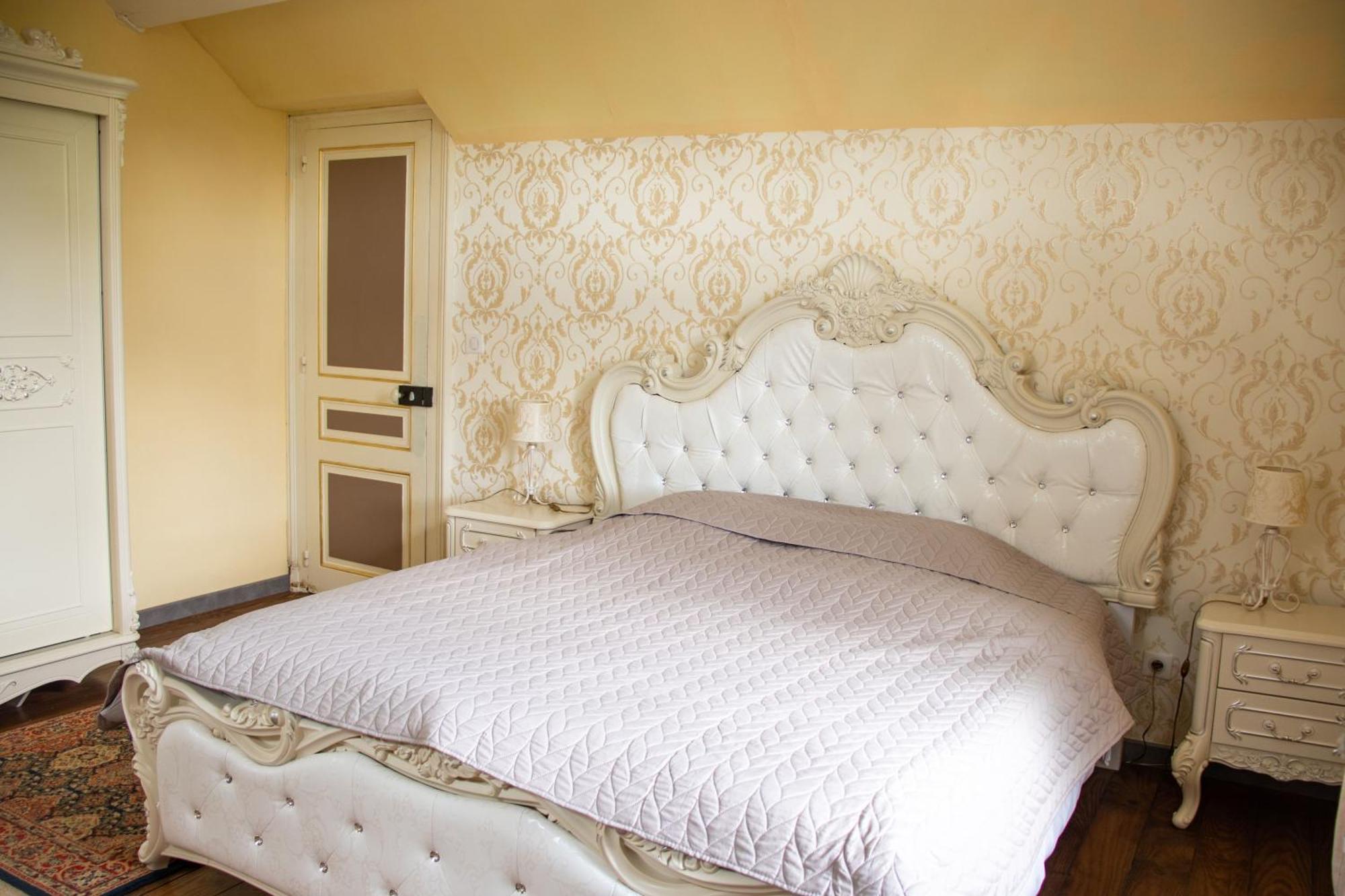 Hotel Le Pavillon De St Agnan Hautefort Exteriér fotografie